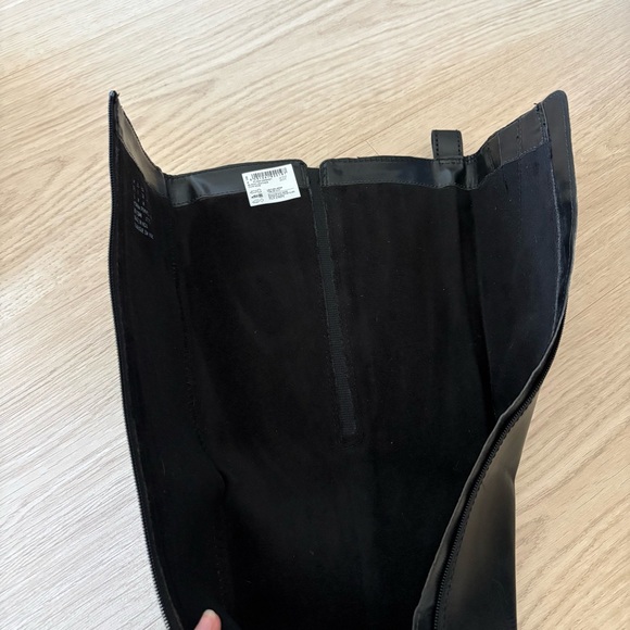 Clarks Black Leather Knee-High Boots - Picture 6 of 9